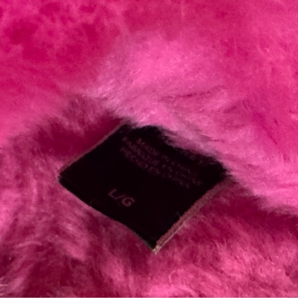 Pink Victoria's Secret Logo Faux Fur Slippers Size L - Picture 6 of 9